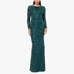 Betsy & Adam Petite “Nara” Long Sleeve Sequin Placement Gown Emerald Sz 10P